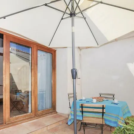 Three-bedroom In * Montséret